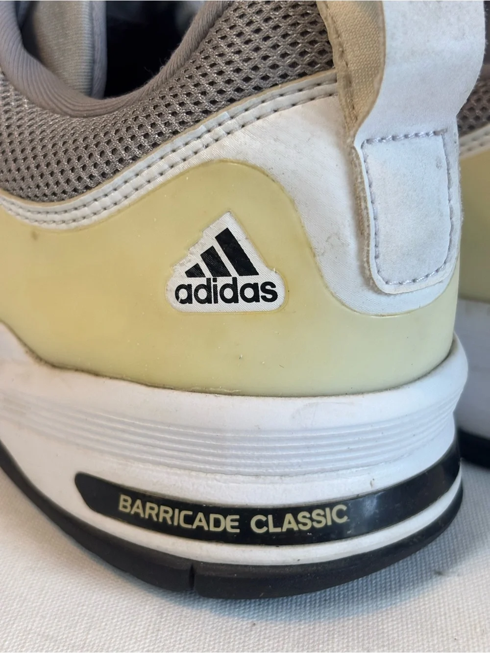 Adidas Men’s Barricade Classic Gray and White Tennis /Pickleball Shoes, size 14